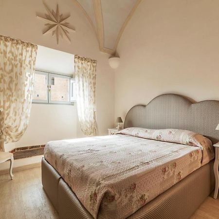 Palazzo Altieri Elegant Apartment Róma Kültér fotó