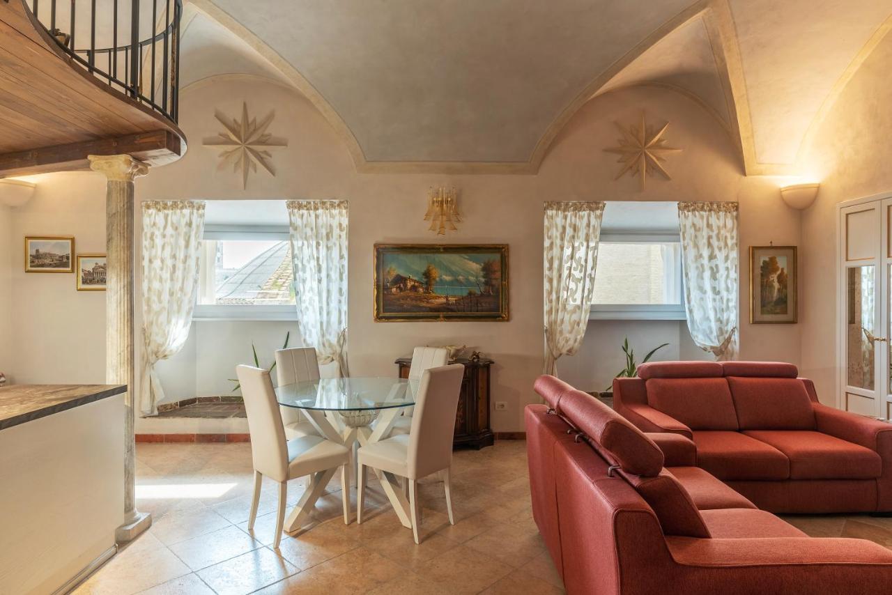 Palazzo Altieri Elegant Apartment Róma Kültér fotó