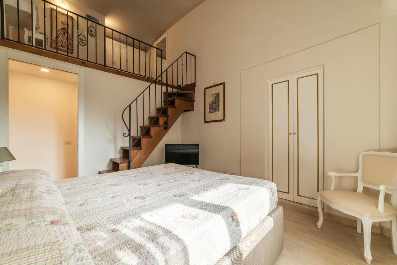 Palazzo Altieri Elegant Apartment Róma Kültér fotó