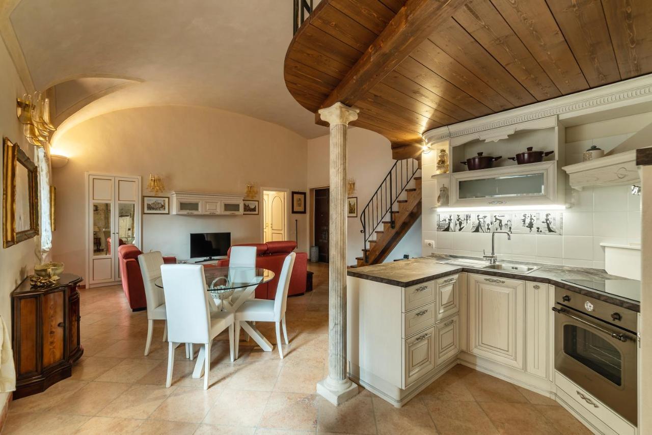 Palazzo Altieri Elegant Apartment Róma Kültér fotó